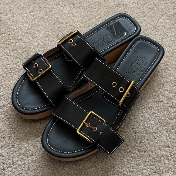 J. Crew Shoes - J.Crew Women’s Leather clog Sandals size 7.5